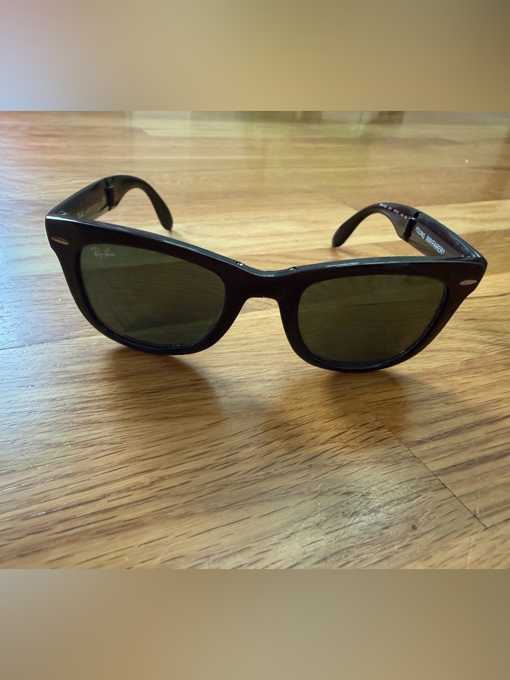 Ray-Ban Black Polarized Folding Wayfarer Sunglasses